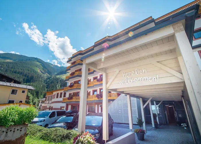 Jufa Alpenhotel Saalbach